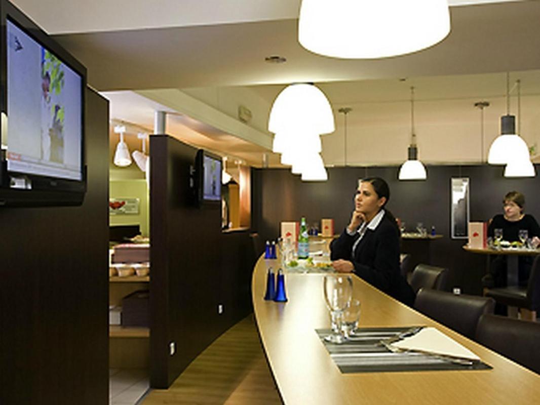 מלון לה קורנב Ibis Paris Le Bourget מראה חיצוני תמונה