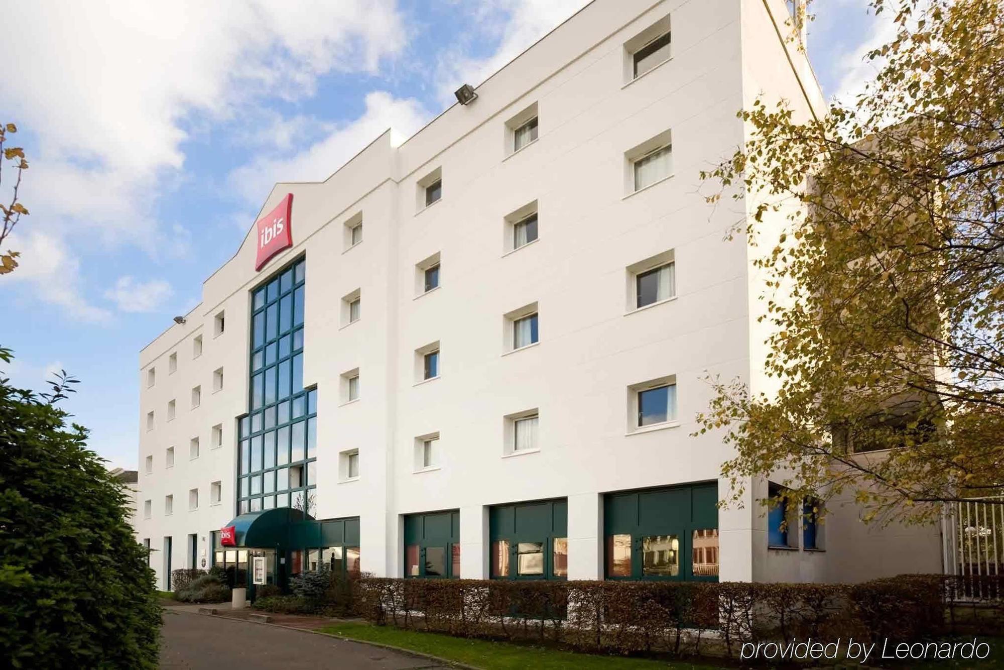 מלון לה קורנב Ibis Paris Le Bourget מראה חיצוני תמונה